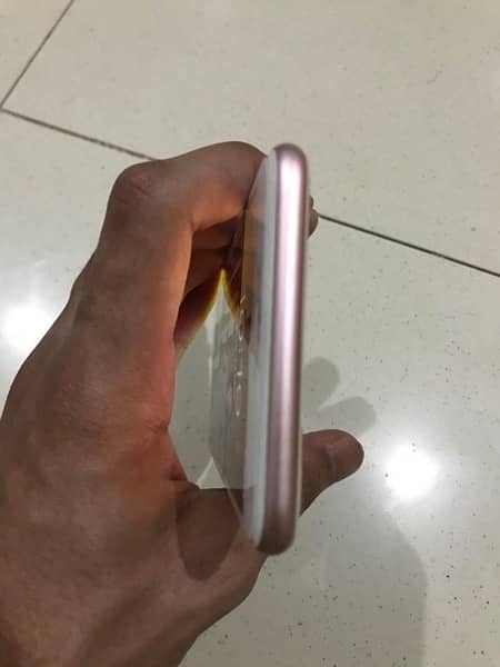 Iphone 7 plus for sell 3