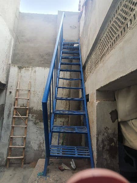 14 feet serhi painted stairs/ladder for home 0