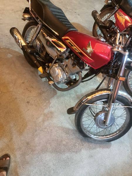 Honda self Strat good condition my contact number 03216616546 5