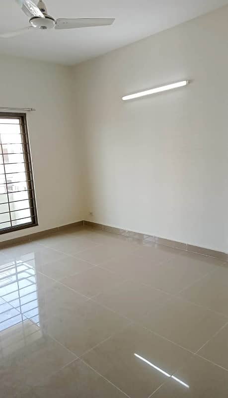 4 bed flat available for Rent 9