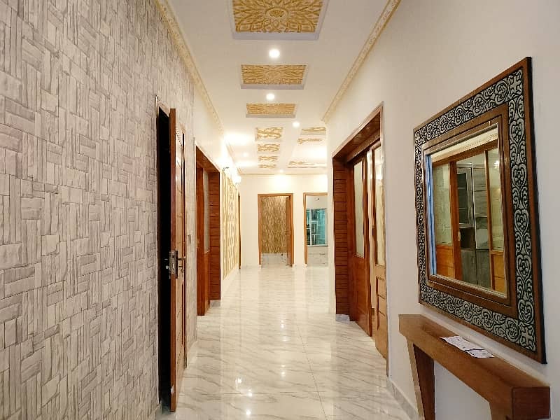 1 kanal house for sale 7 beds 40 feet road 2