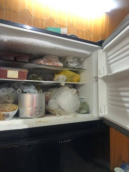 Dawlance fridge in good condition 3