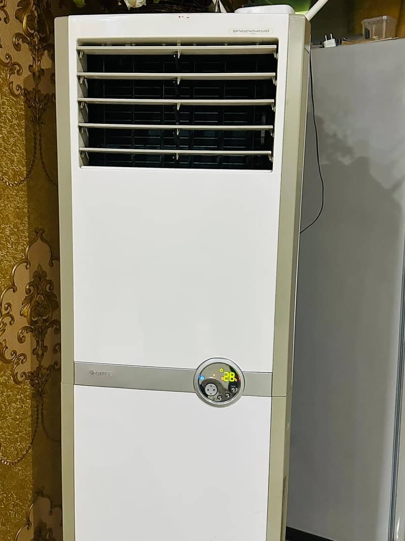 2 ton Gree Cabinet Non inverter for Urgent Sale without any problem 3