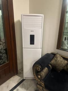 Orient 24 g ultimate cabinet ac for sale just like new