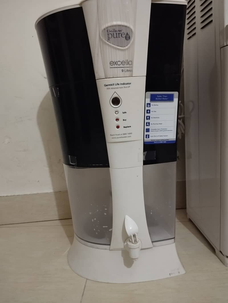 Haier water dispenser with Nestle water filter 2