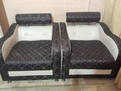 5 setar sofa with table urgent sell