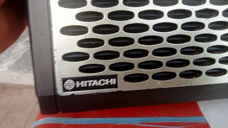 Radio Hitachi 4 bands 1