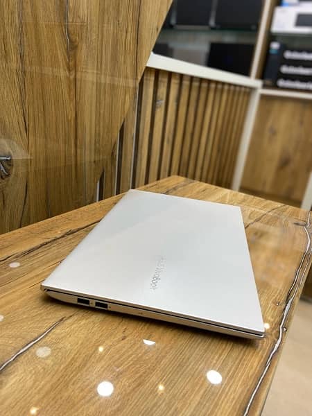 Asus VivoBook S15 i5-10th Gen 24Gb Ram 1Tb SSD 6