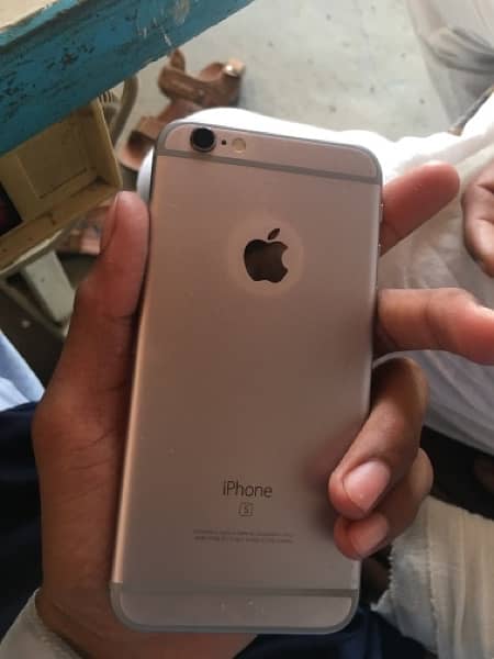 I phone 6s all okay my number 03166083960 only watsapp 4