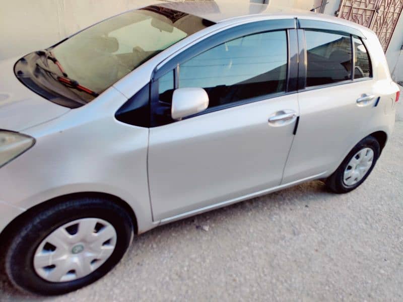 Toyota Vitz 2010 3