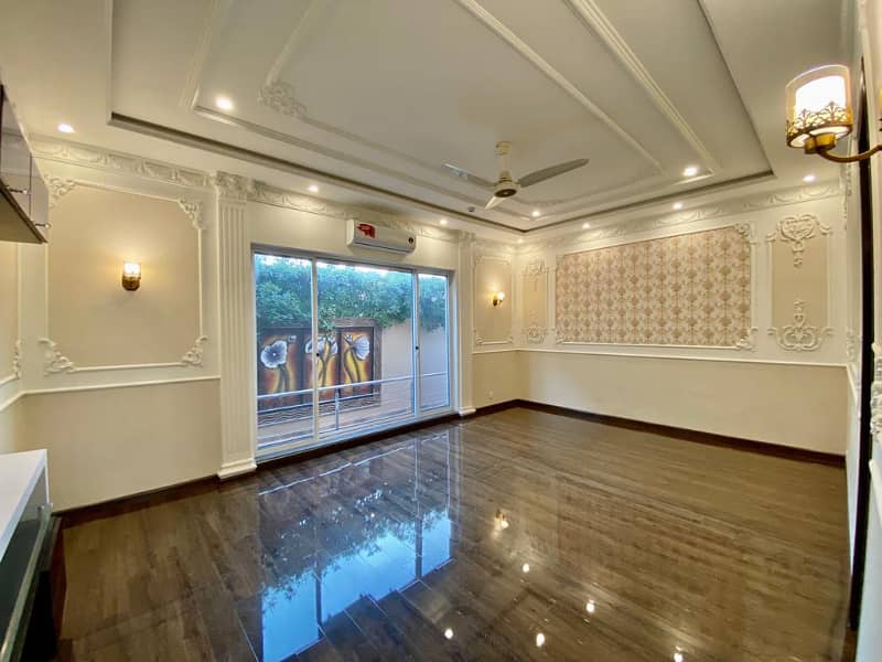 Outstanding Luxury 1 Kanal House Is Available For Rent In PHASE 5 DHA, Lahore. 18