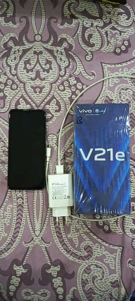 Vivo V21e in mint condition 1