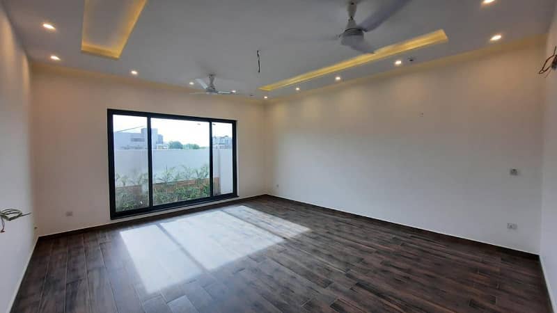 1 Kanal House Is Available For Rent In Dha Phase 7 Block Y, Lahore. 18