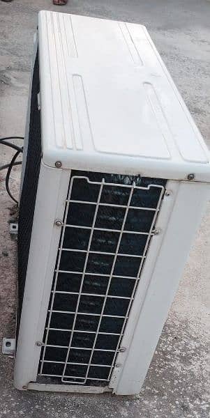 Green air split type AC 1.5 ton for sale 1