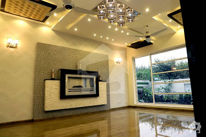 1 Kanal Slightly Used Galleria Design Royal Place Out Class Modern Luxury Bungalow In Dha Phase V 8