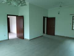 14 Marla House Of Paf Falcon Complex Near Kalma Chowk And Gulberg Iii Lahore Available For Sale 0