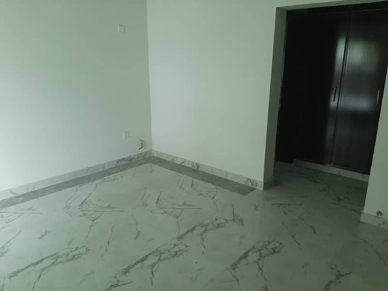 One Kanal House Of Paf Falcon Complex Near Kalma Chowk And Gulberg Iii Lahore Available For Rent 9