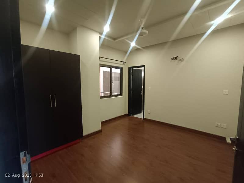 2 Bed Luxury Apartment For Rent In Zarkon Heights G15 Islamabad. 8