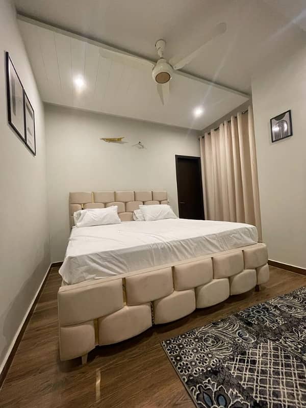 2 Bedroom Luxury Apartment For Rent in Zarkon Heights 20