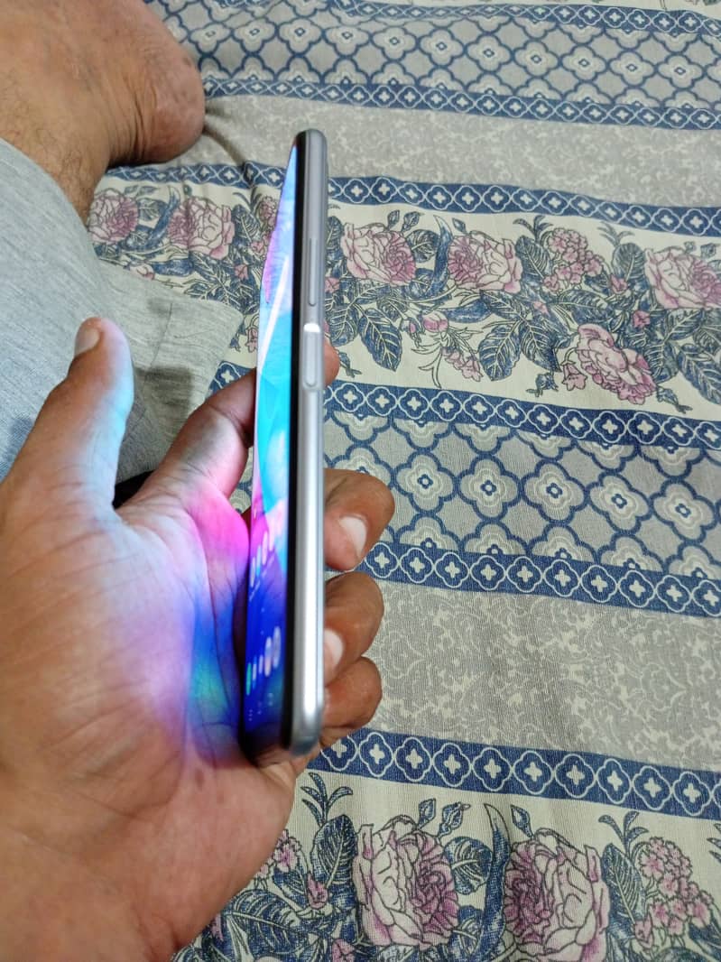 Vivo y20 4