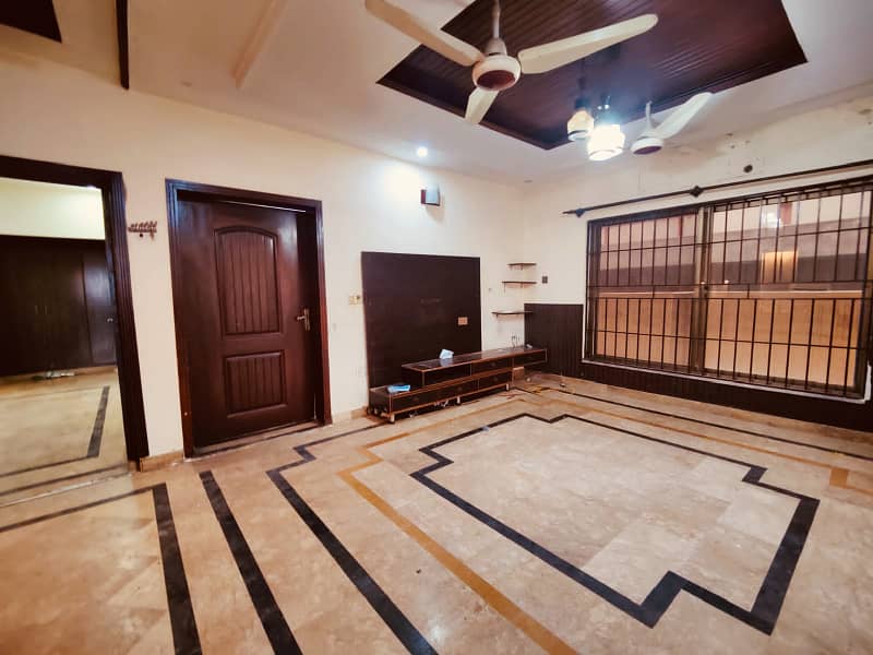 10Marla beautiful House Available For rent DHA phase 2 Islamabad 5
