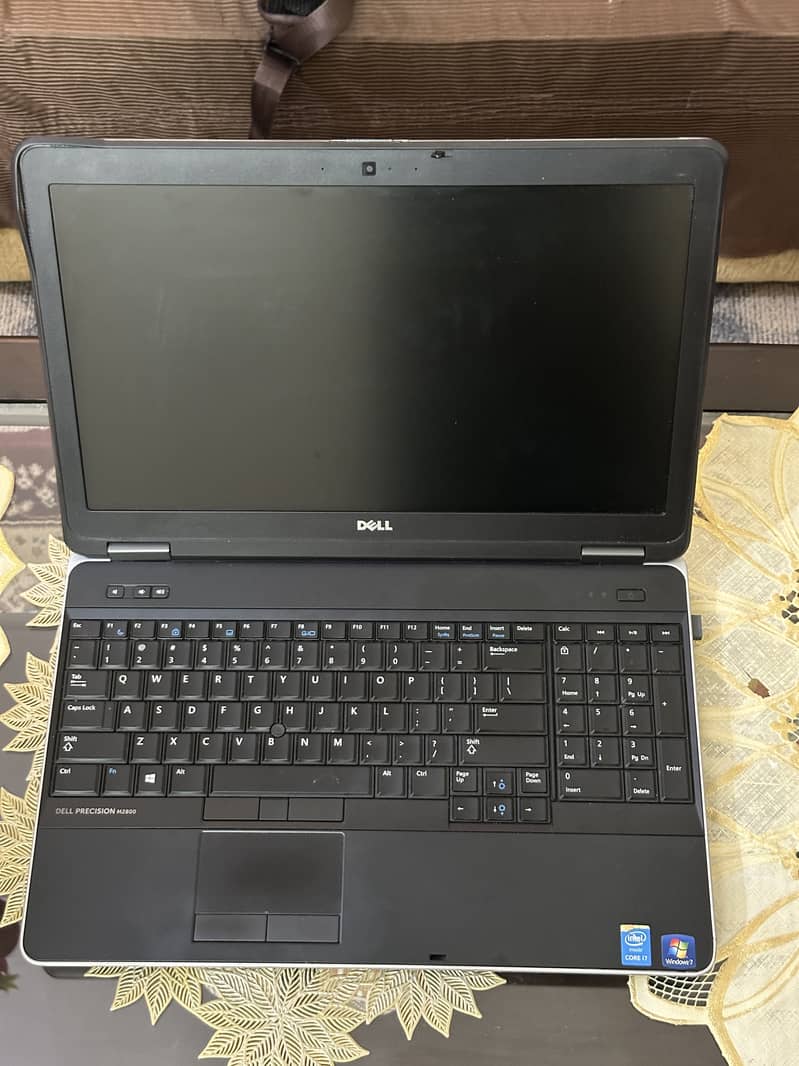 Dell Precision M2800 1