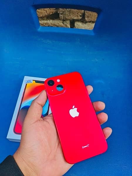 IPHONE 14 RED PRODUCT 1