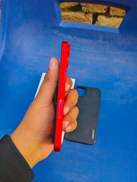 IPHONE 14 RED PRODUCT 2