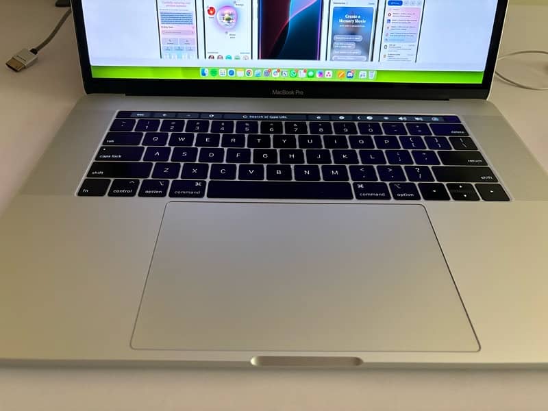 MacBook Pro 2018 16gb 512gb 3