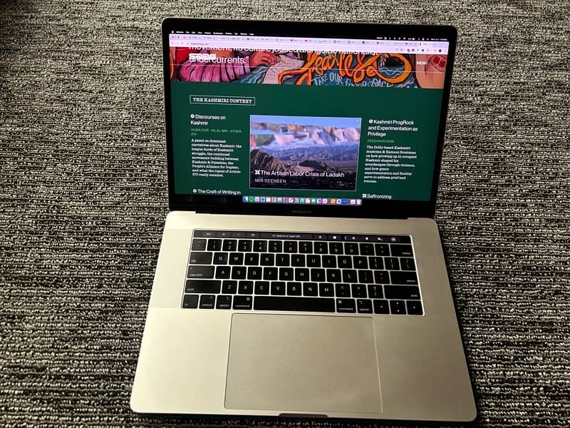 MacBook Pro 2018 16gb 512gb 10