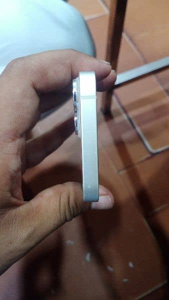 iphone 13 mini 3