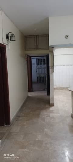 Excellent Opportunity : 2nd Floor Flat For Sale in Bhayani Heights Block 4 Gulshan-e-Iqbal Karachi 0