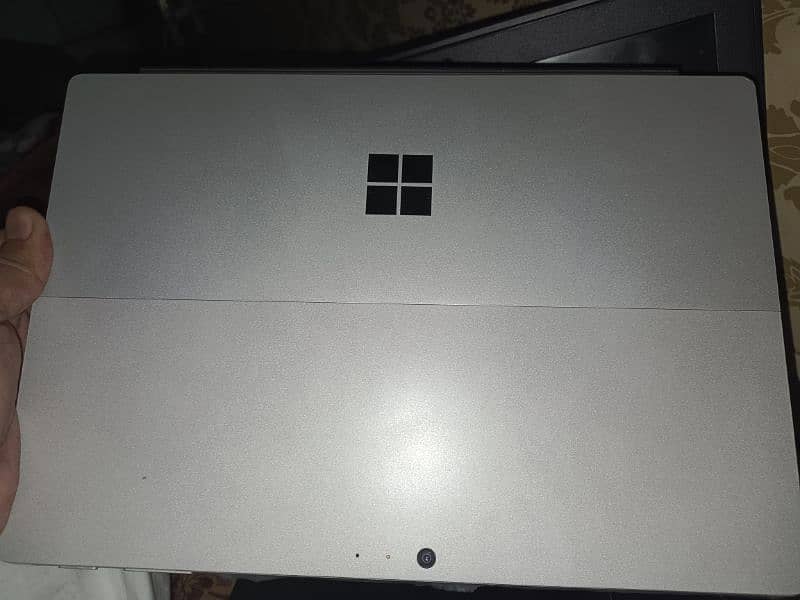 Microsoft Surface 0