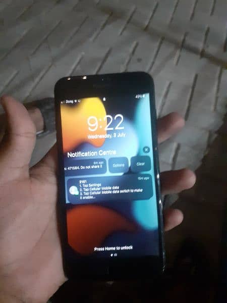 I phone 7 plus 128 gb black color pta approved 3