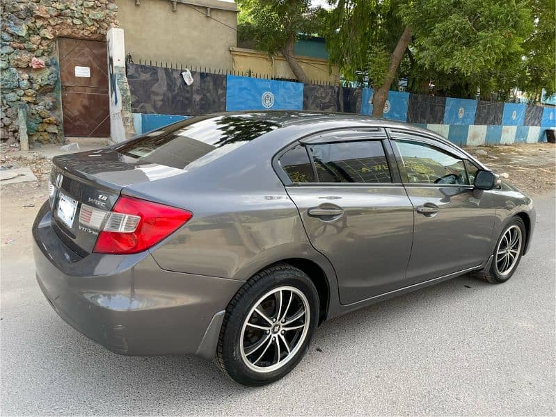 Honda Civic Ug 2015 Brandnew Condition 3