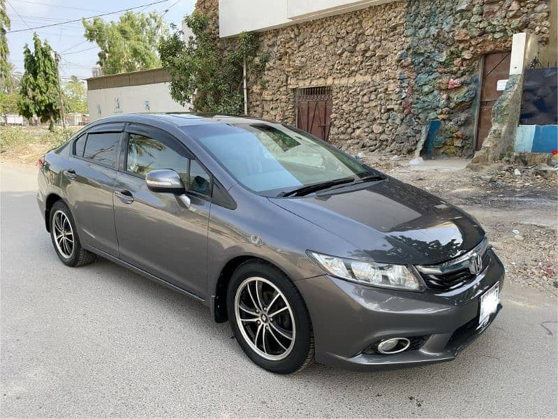 Honda Civic Ug 2015 Brandnew Condition 6