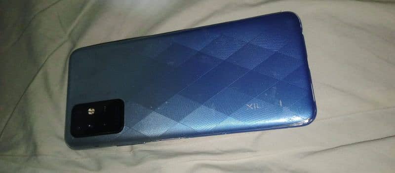 infinix note 8i  condition 8/10 no repair 7