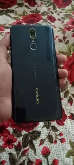 oppo f11 8/256 excellent condition 0