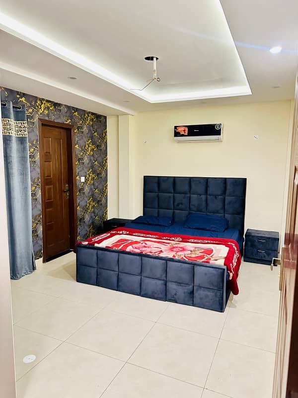 Two beds luxury apartment for rent on daily basis in bahria lahoe 5