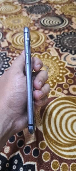 iPhone 8 NON PTA urgent sale 2