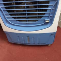 almost new cooler for sale 0