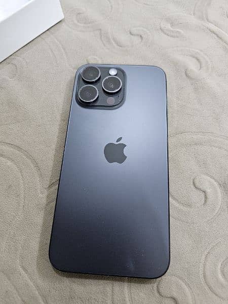 Apple Iphone 15 Pro Max Black Titanium 256 GB 2