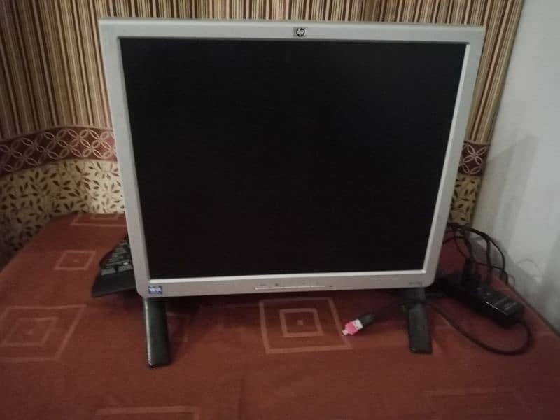 HP monitor for sale 17 inch monitor 1