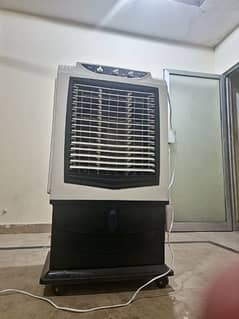 Air Cooler Inverter 10/10 condition 1 month used