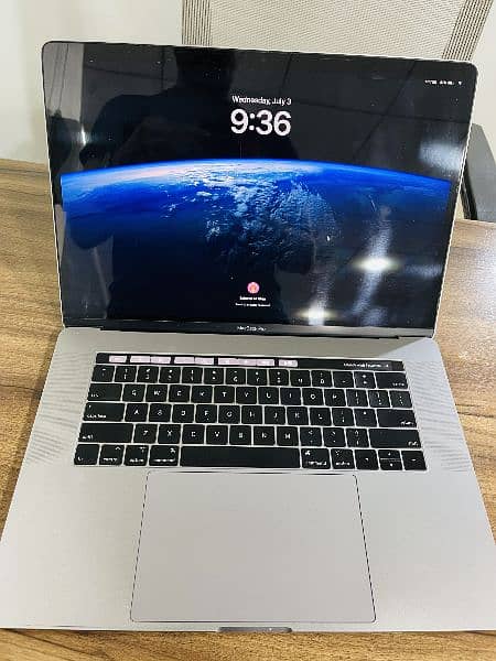 Macbook Pro 2018 15 Inch i7 2.6GHz 4GB Graphics 16/512GB i7 MacBook 7