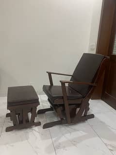 rocking chair with table