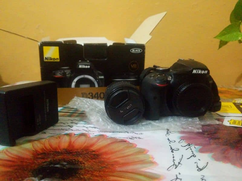 Nikon DSLR camera D3400 with 18-55mm kit lens 3