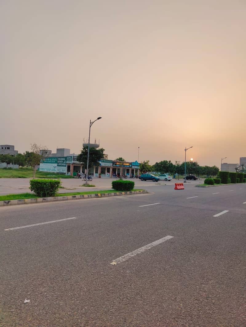 5 Marla Plot Available For Sale In New Lahore City ph 3 2
