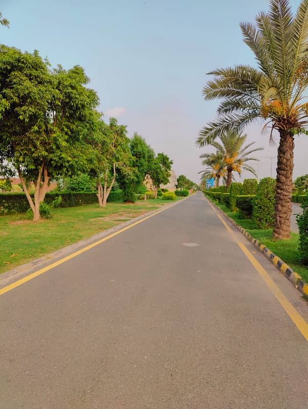 22 Marla Corner & Main Boulevard Plot LDA Approved Sui Gas Available 4
