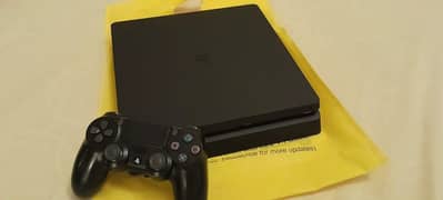 PS4 slim 500 gb with 1 game